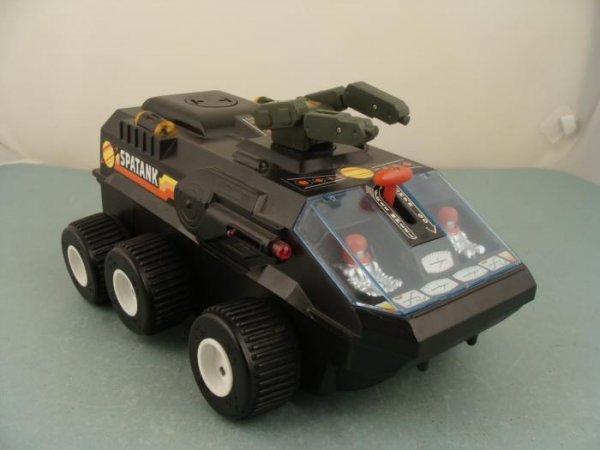 Spatank Chrin Fong Vintage Space Toy Electric Truck: This is the "Spatank" battery operated space truck from Chrin Fong toys of Taiwan. It is vintage, made over 20 years ago. We have not tested it with batteries. It is designed to drive forward, with fr