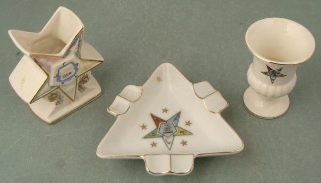 3 Vint Masonic Porcelain Lefton trays, MIJ Toothpick: Here are 3 vintage porcelain pieces from the fraternal organization of the Masons. Each is in excellent condition, with no chips or cracks. They have transfer and painted symbols, and gold trim. One i