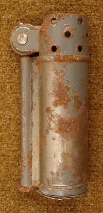 ORIGINAL WWII US MILITARY DUNHILL TRENCH LIGHTER: ORIGINAL WWII US MILITARY DUNHILL TRENCH LIGHTER NICE ORIGINAL DUNHILL TRENCH LIGHTER-SOME DISCOLORATION-NEEDS TLC TO MAKE FULLY FUNCTIONAL