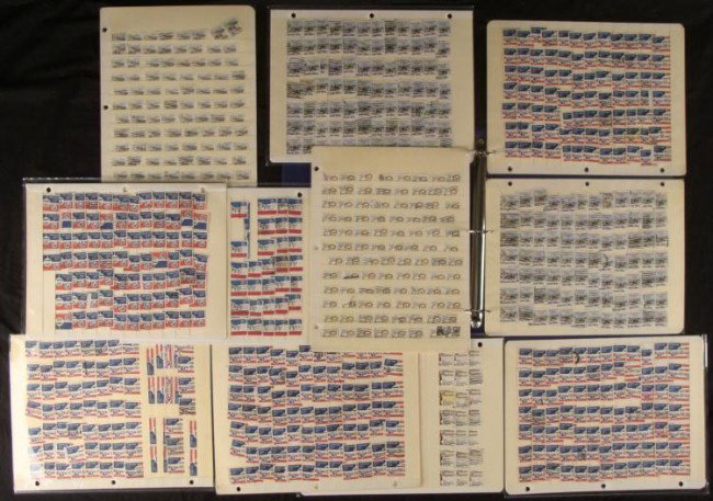 700 US Air Mail Stamps 25-35 Cents Wright Bros In Album: This collection contains about 700 Air Mail stamps, including 25, 26, 28, 31, 35 cents. These include two different Wright Brothers stamps, plus other aviation pioneers, an
