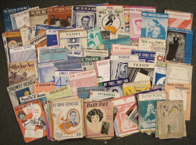 300 Pc Lot Vintage Sheet Music 1920s-1940s: There are over 300 pieces of sheet music here, ranging from the 1920's to the 1940's. There is a great variety, from hit tunes, to ballads. They range from fair to good condition, some
