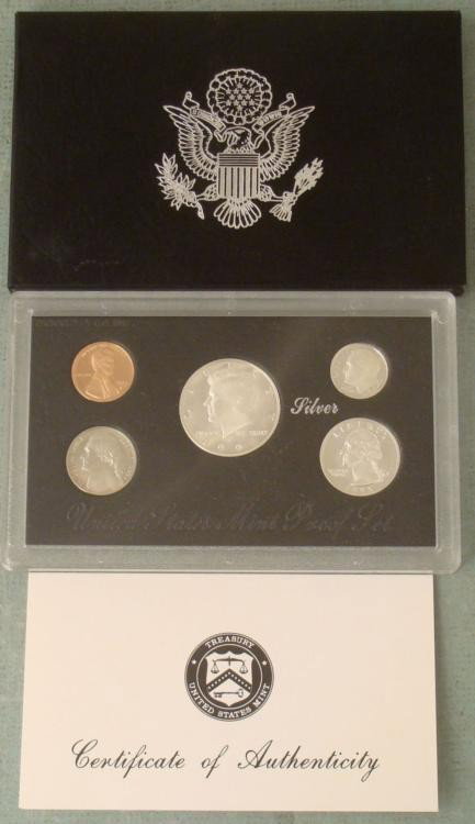 1992 5 Pc US Mint Silver Proof Set- Original Box, COA: 1992 5 Piece US Mint Silver Proof Set * Condition: Mint in original box Includes: Certificate of Authenticity