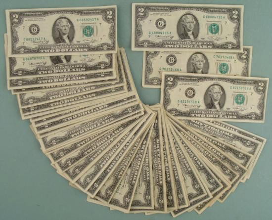 (50) 1976 $2 Notes G Mint Mark Chicago, Nice Bills: (50) 1976 $2 Bills Mint Mark: All G (Chicago) Condition details: No rips, holes, or tears --nice bills