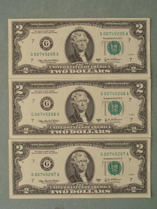3 Consec # 2003A $2 Notes G Mint Bills Chicago CU: (3) 2003-A $2 Notes, all with consecutive serial numbers * Mint mark: G (Chicago) Grade: Crisp Uncirculated * The bills you receive may be different from those shown.