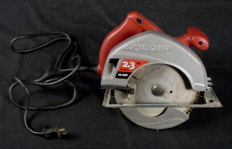 Skil Circular Power Saw 5400 7 1/4" Blade, 2.3 HP SAVE!: This is a Skil circular saw, corded model 5400. It is in good and working condition and needs a light cleaning. We're not sure about the condition of the 7 1/4" blade. The motor is a 12 Amp 2.3 HP. In