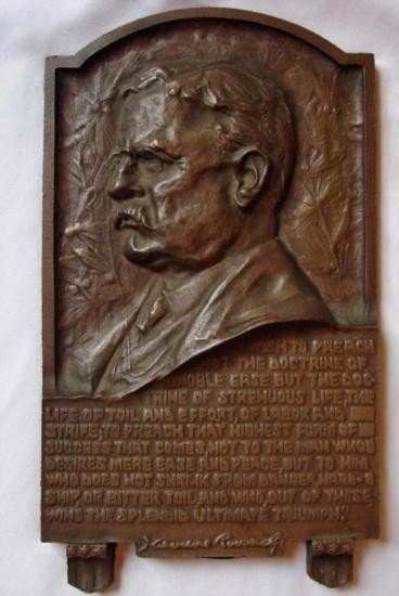PAINTED METAL RELIEF PLAQUE THEODORE ROOSEVELT: PAINTED METAL RELIEF PLAQUE THEODORE ROOSEVELT EARLY 20TH CENTURY 7 IN X 12 IN