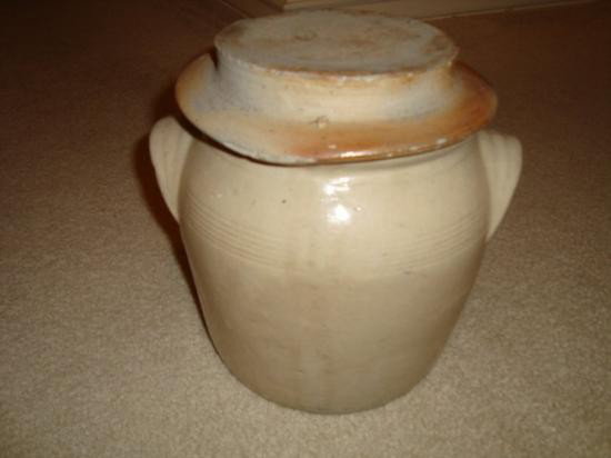 Old French confit pot from South France: HIGHLY COLLECTIBLE ANTIQUE POTTERY from Charente (SouthWest of France). Rare Old French confit pot with its irregular lines, dating around 1880's, comes from a village of Charente, in the 