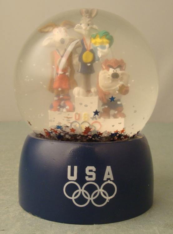 Looney Tunes Olympic 1996 Snow Globe USA Collectable: Looney Tunes Olympic 1996 Snow Globe USA Collectable * Very Good condition Olympic Team US collection