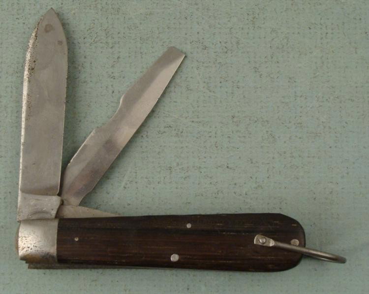 WWII U.S. MILITARY CAMILLUS FIELD FOLDING KNIFE: WWII U.S. MILITARY CAMILLUS FIELD FOLDING KNIFE-MULTI-BLADE-WOOD GRIPS-NICE COND. * HARD TO FIND WWII COMBAT GRADE KNIFE BY CAMILLUS