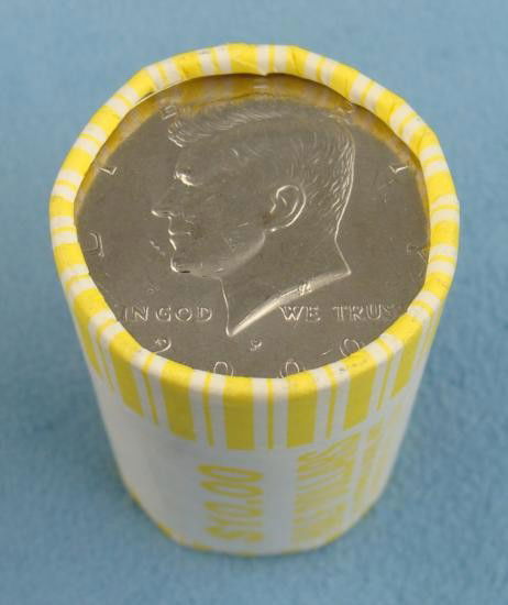 2000 P Roll Kennedy Halves Half Dollar Coins UNC: 2000-P Roll of Kennedy Halves, 20 coins total * Condition: Uncirculated * *The roll you will receive will look different from that in the photo