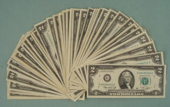 50) 1976 $2 Bill Notes "G" Mint Chicago All Nice: (50) 1976 $2 Bill Notes * * Condition: All nice, no rips, tears or holes * Mint Mark: G (Chicago) * * Bills may be different from those shown