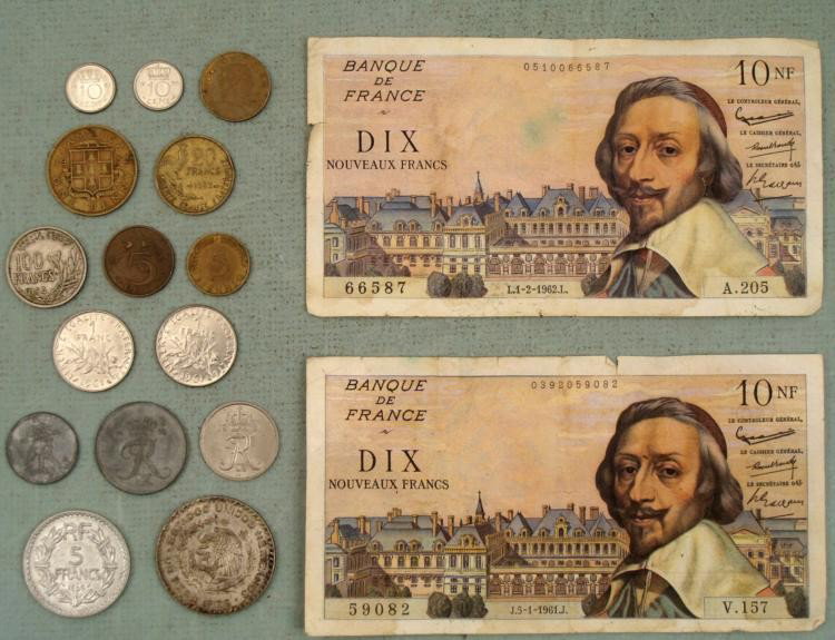 1 Large Lot Foreign Paper Money & Coins Europe, Mexico: 1 Large Lot Foreign Paper Money & Coins * 2-10 Dix paper money France 1961 & 196215 multiple country coinsCountries: France, Germany, Denmark, Netherlands, Mexico, Jamaica *
