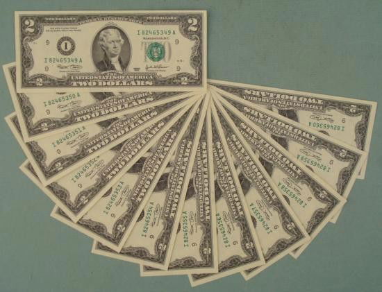 12 Consecutive # 2003 $2 Bills Minneapolis Mint Mark I: (12) 2003 $2 bills, with consecutive serial numbers * Mint mark: I (Minneapolis) Grade: Crisp Uncirculated