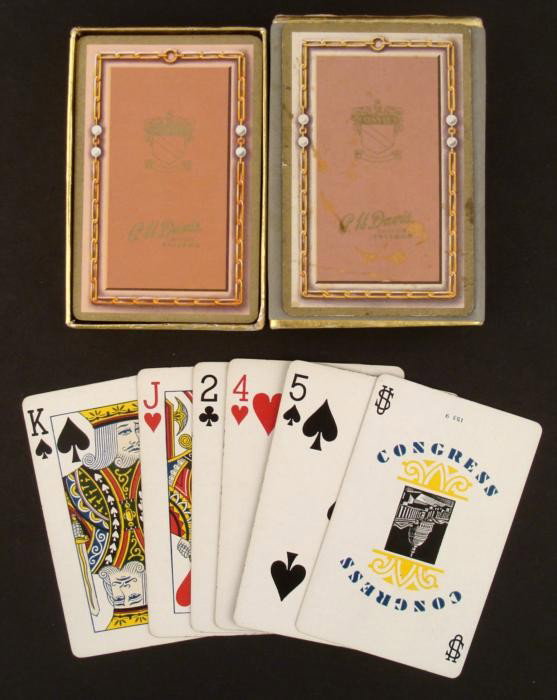 VINTAGE DECK OF 52 PLAYING CARDS IN BOX-P.H., DAVIS: VINTAGE DECK OF 52 PLAYING CARDS IN BOX-P.H., DAVIS-CUSTOM TAILORS * VELOUR TRIMMED BOX-GOLD EDGED CARDS *