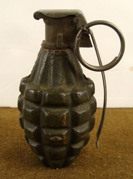WWII INERT PINEAPPLE FRAGMENT GRENADE: THIS IS A COMPLETE WWII INERT PINEAPPLE FRAGMENT GRENADE. *