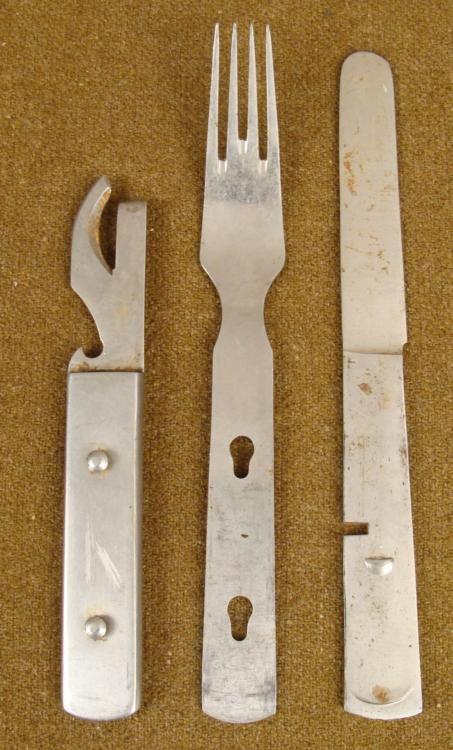 NAZI LUFTWAFFE FULL 3 PC FIELD MESS KNIFE FORK SPOON 41: NAZI LUFTWAFFE FULL 3 PC FIELD MESS KNIFE FORK & SPOON-MARKED & DATED 1941 * EARLY QUALITY EATING UTENSIL SET--HEAVY METAL--ALL SLIDE TOGETHER--MARKED WITH LUFTWAFFE EAGLE & TWS 41 *