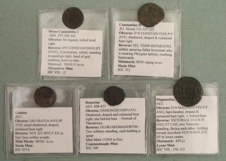 5 Ancient Roman Coins Constantine I II Honorius Gratian: Lot of 5 ancient Roman coins, each in a plastic sleeve with description * * Divus Constantine IConstantine II Honorius GratianMagnentius Size range: 15- 20 mm in diameter *