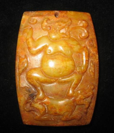 MWF1686 Amazing Jade Pendant of Qilin in the dragon fi: MWF1686 Amazing Jade Pendant of Qilin in the dragon, fish, and ox style of the Ming Dynasty