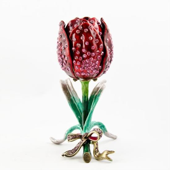 Rose Jewelry Trinket Box: Rose Jewelry Trinket Box, The jewelry box is made by green and red enamel. The rose leaves are covered all over with miniature pink crystals giving it a shiny spark. Two of the leaves open up to p