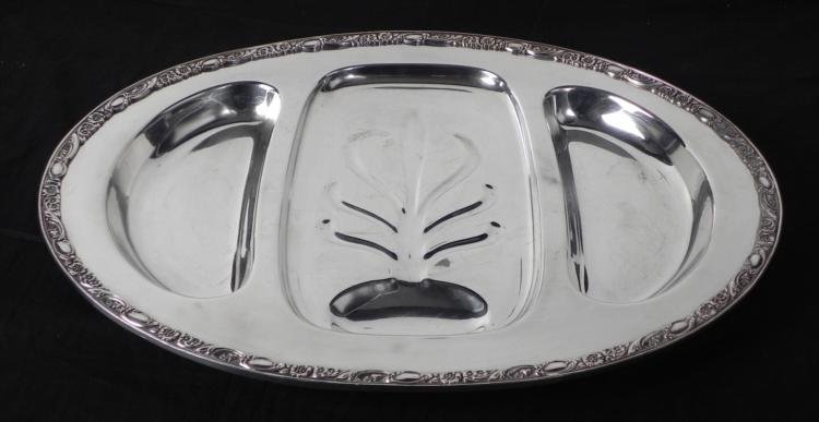Victorian Rose Wm. Rogers 1957 Silver Plated Meat Tray: Here is a silver plated meat tray from William Rogers & Son, in the Victorian Rose pattern. The rim has very pretty roses and designs. The underside has a maker mark, and 1957. Its size is 16 1/4 