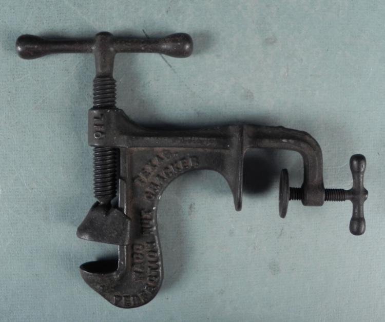 Perfection Nut Cracker Waco Texas Vintage Tool 1914: Here is a Perfection Nut Cracker model 7928, patented in 1914, and made in Waco Texas. When closed, it measures 5 3/4 x 7 1/2". We don't have any nuts to test it, but it seems to function well and is 