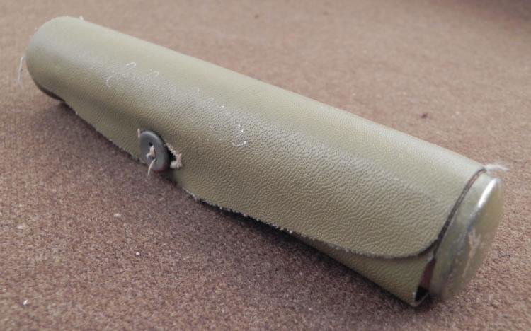 WWII U.S. ARMY SEWING KIT-TUBE SHAPED W/BUTTON CLOSURE: WWII U.S. ARMY SEWING KIT-TUBE SHAPED W/BUTTON CLOSURE * 6" IN LENGTH *