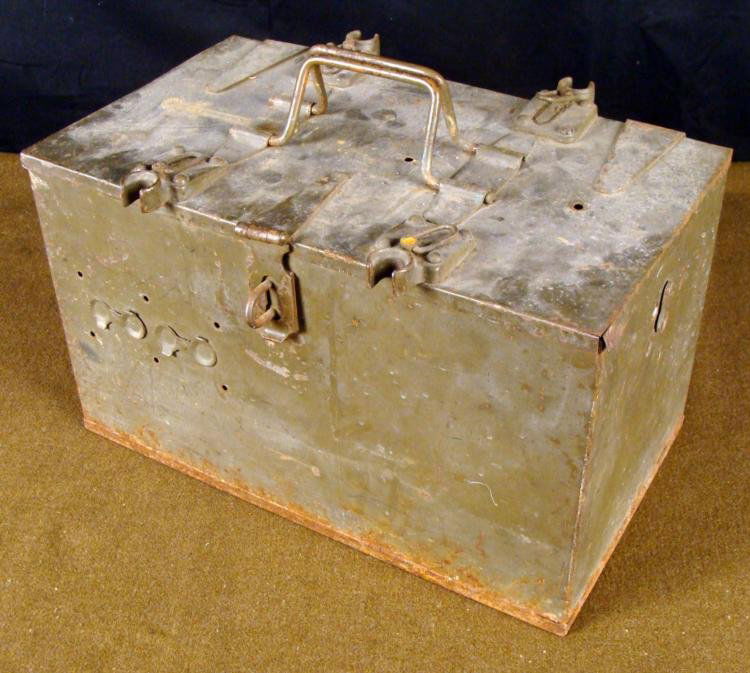 WWII U.S. MILITARY JEEP EQUIPMENT METAL CASE: WWII U.S. MILITARY JEEP EQUIPMENT METAL CASE-9X9X15"-WOOD DOUBLE COMPARTMENT INSIDE * HAS DOUBLE METAL HANDLE & METAL LATCH FOR LOCK--SNAP ON "C" CONNECTORS. SHOWS RUST ON BOTTOM-COULD BE CLEANED