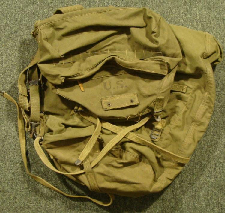 ORIGINAL WWII GI FIELD COMBAT HAVERSACK & BACKPACK