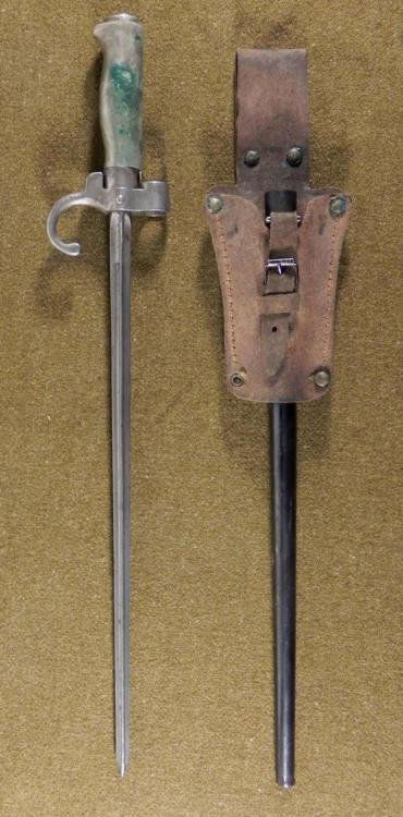 FRENCH MODEL 1886/93/16/35 CRUCIFORM BLADE BAYONET ORIG: FRENCH MODEL 1886/93/16/35 CRUCIFORM BLADE BAYONET W/ORIG LEATHER FROG * NICE, HARD TO COME BY FRENCH 1886 BAYONET-HAS POINTED CRUCIFORM BLADE--STEEL HARDWARE-BLACK SCABBARD WITH A SMALL ROUGH SPOT--O