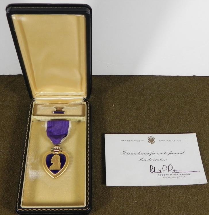 WWII U.S. CASED PURPLE HEART W/LAPEL BAR & CERTIFICATE: WWII U.S. CASED PURPLE HEART W/LAPEL BAR & CERTIFICATE IN WWII COFFIN BOX * GOOD CONDITION-RARE VET ESTATE PURCHASE *