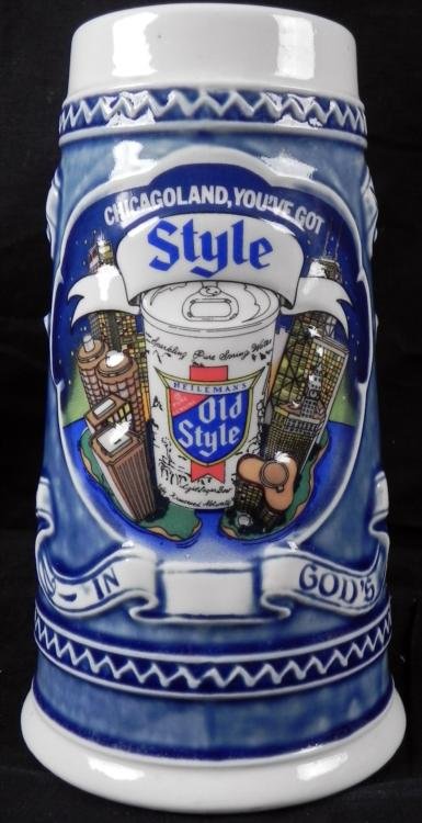 1982 HEILMAN'S OLD STYLE CHICAGO LARGE BEER MUG: 1982 HEILMAN'S OLD STYLE, CHICAGO STYLE LARGE BEER MUG. NUMBERED ON THE BOTTOM AND IS 7 1/2" TALL. CHICAGOLAND, YOU'VE GOT A STYLE BEER MUG *