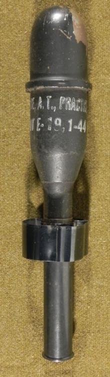 WWII 1944 ARTILLERY GRENADE-PRACTICE INERT-LOT E 19-1-4: WWII 1944 ARTILLERY GRENADE-PRACTICE INERT-LOT E 19-1-44 * 11" IN LENGTH-INERT-GREAT CONDITION *