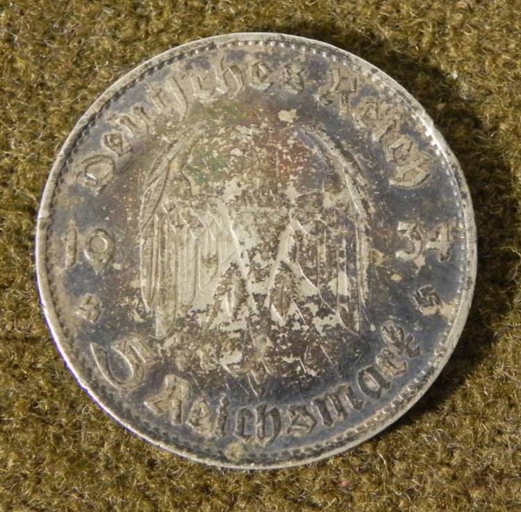 NAZI 5 RM COIN--1934 W/SWASTIKA & GERMAN EAGLE: NAZI 5 RM COIN--1934 W/SWASTIKA & GERMAN EAGLE * * *