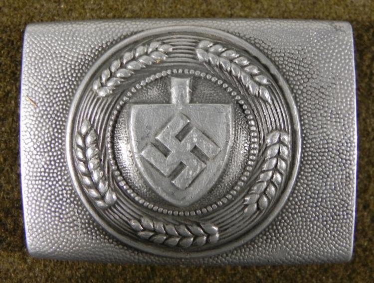 ORIG NAZI RAD-REICHS ARBEIT DIENST BELT BUCKLE-MKD 193: ORIGINAL NAZI RAD-REICHS ARBEIT DIENST BELT BUCKLE-MKD :"RS&S"-SPADE W/SWASTIKA * MODEL 1936 RAD EM BELT BUCKLE-RARE-MAKER MARKED-ORIGINAL-SPADE W/SWASTIKA-SPRIGS OF WHEAT IN RONDELL-PEBBLED BUCKL