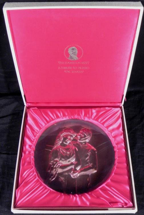 Picasso Sterling Silver Hamilton Plate Lovers 1972 MIB: This sterling silver plate was made as a tribute to Pablo Picasso. The artist was inspired by Greek and Roman Classicism when he created this romantic scene. Artist: Pablo PicassoSculptor for this pla