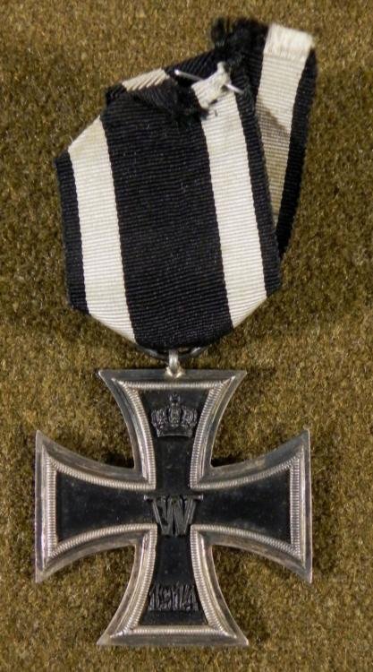 WWI GERMAN IMPERIAL IRON CROSS 2ND CLASS MAGNETIC-RING: WWI GERMAN IMPERIAL IRON CROSS 2ND CLASS-MAGNETIC-RING MKD "WS" * NICE CRISP ORIGINAL EK2 *