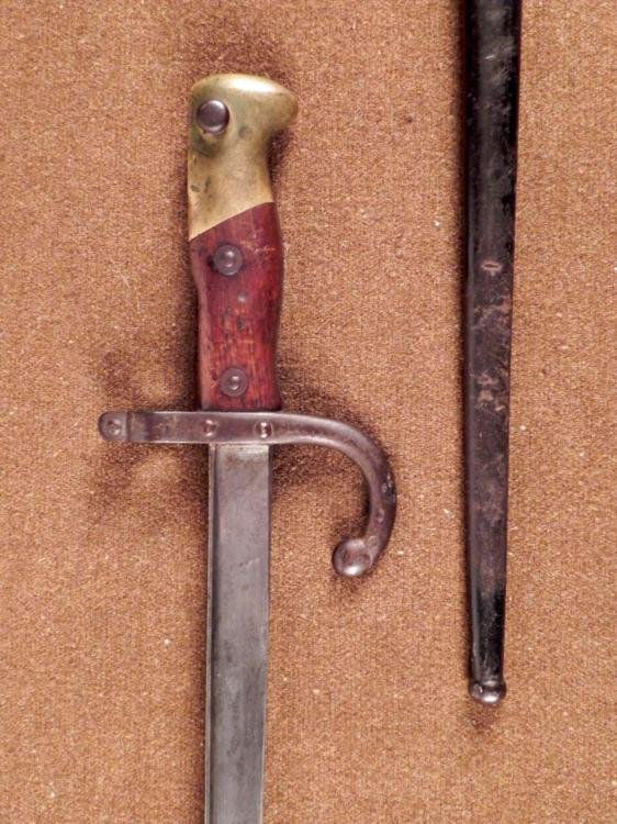 Foil, épée, sabre picture