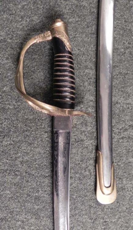 U.S. CAVALRY SABER-MODEL 1840-CIVIL WAR W/ SCABBARD: U.S. CAVALRY SABER-MODEL 1840-CIVIL WAR DOUBLE ETCHED ORNATE BLADE-BRASS/NICKLE SCABBARD * OUTSTANDING POST-PERIOD INCREDIBLY WELL MADE CIVIL WAR MODEL 1840 U.S. CAVALRY OFFICER'S SABER--3 TREE TIERED