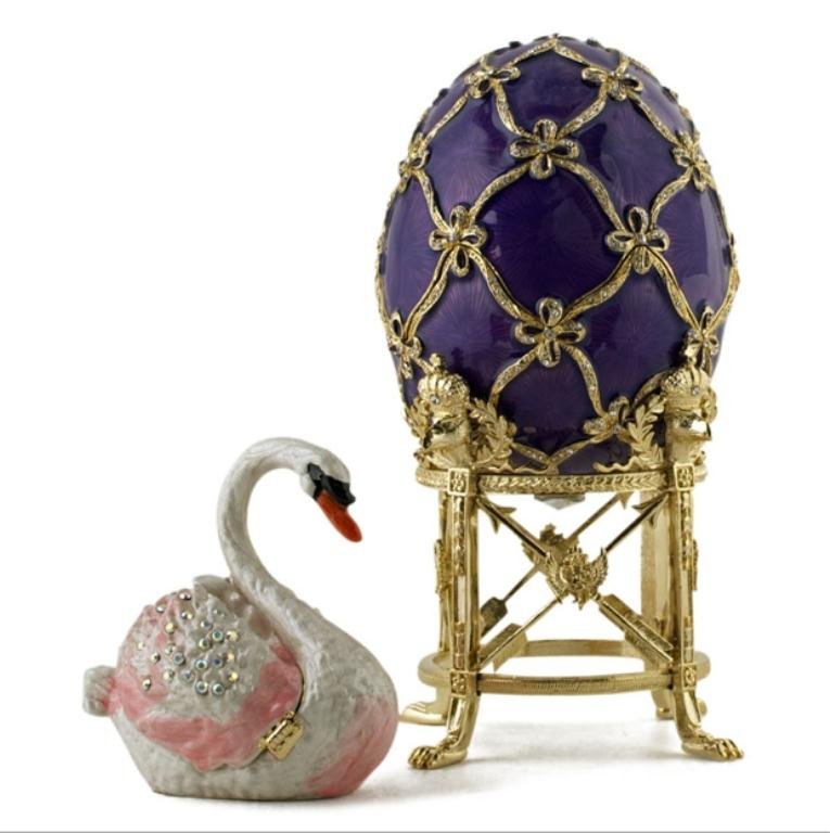 Swan Faberge Inspired Egg: The Swan Egg was ordered in 1906 by Tsar Nicholas II, the egg was presented to the Dowager Empress Maria Feodorovna on Easter that year for her 40th wedding anniversary. Design The egg was made of