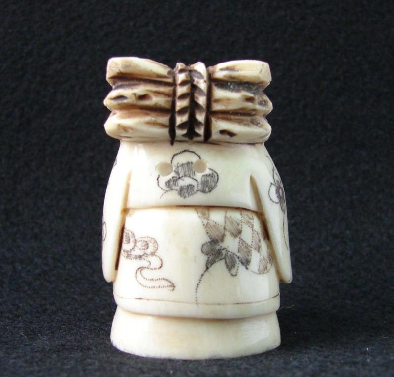 Handcarved Ox Bone Netsuke Figure - 2
