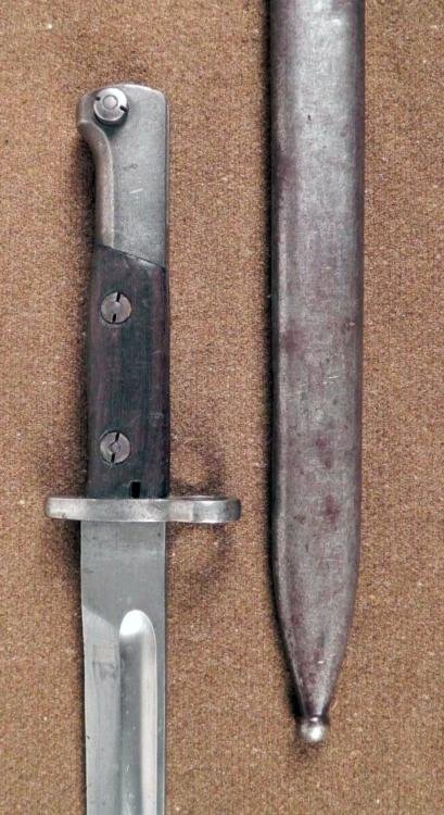 NAZI ORIGINAL MAUSER K98 BAYONET AND SCABBARD: NAZI ORIGINAL MAUSER K98 BAYONET AND SCABBARD * WOOD GRIPS-RELEASE BUTTON WORKS--TOP SCREW NOT PRESENT ON SCABBARD *