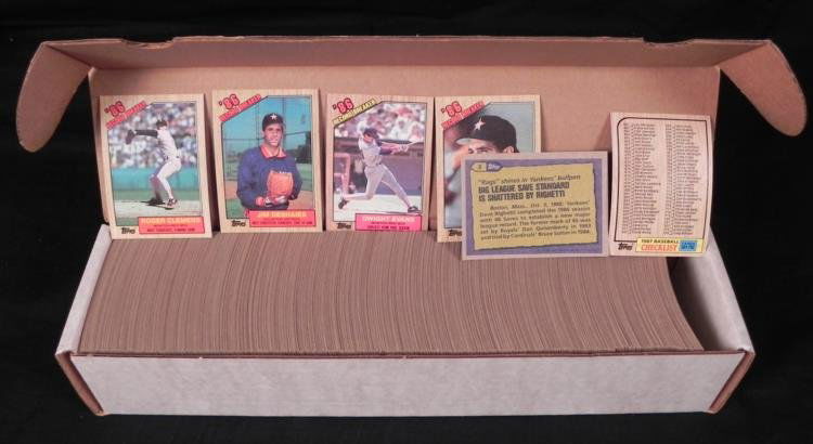 1987 Topps Complete Baseball Card Set 791 Cards: This is a full run, complete set of 1987 Topps baseball cards. The cards are slightly bowed, but are otherwise in excellent condition, stored neatly in a card box. Some of the players include Manny Tr