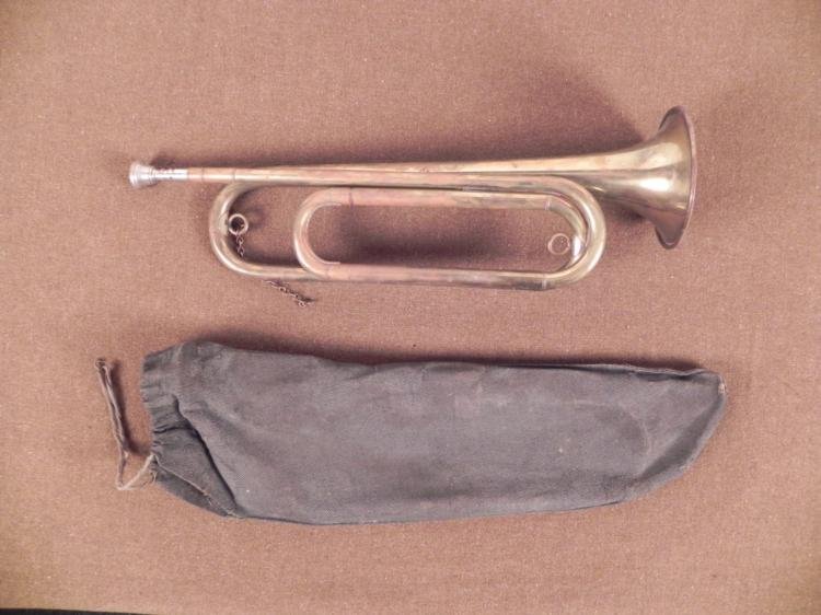 WWI U.S. BRASS ARMY BUGLE W/ORIG STORAGE BAG: WWI U.S. BRASS ARMY BUGLE-NICKEL MOUTHPIECE-W/ORIG STORAGE BAGNICE ORIGINAL DOUGHBOY BUGLE AND STORAGE BAG-- *