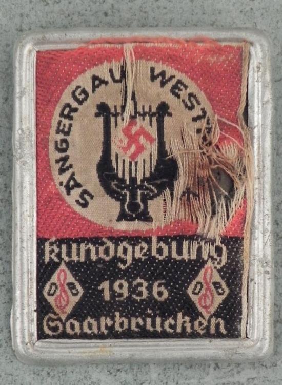 1936 NAZI GAU BADGE-SAAR BRUCHEN-TIN & FABRIC: 1936 NAZI GAU BADGE-SAAR BRUCHEN-TIN & FABRIC * * * 1 1/2 X 1 3/4"----FRAYING TO FABRIC