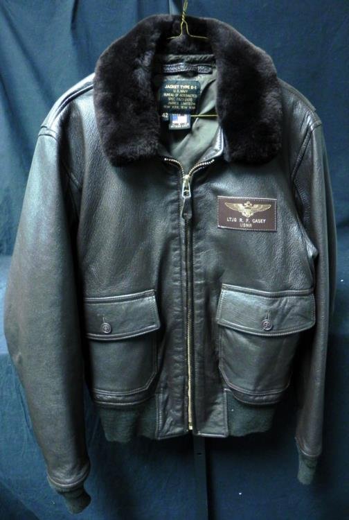GREAT WWII US NAVAL PILOTS G-1 LEATHER FLIGHT JACKET: GREAT WWII US NAVAL PILOTS G-1 LEATHER FLIGHT JACKET---OUTSTANDING NEAR MINT G1 FLIGHT JACKET - SPEC TAG READS "JACKET TYPE G1 - US NAVY - BUREAU OF AERONAUTICS - SPEC 7823 (AER) AVIREX LTD - NY,NY" S