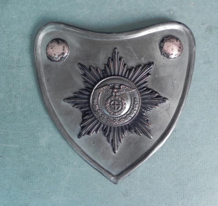 NAZI SA/STORMTROOPER PARADE GORGET-SA INSIGNIA: NAZI SA/STORMTROOPER PARADE GORGET-SA INSIGNIA & STARBURST IN CENTER HEART SHAPED NAZI SA GORGET--WITH SA INSIGNIA IN STARBURST-BUTTONS ON TOP SIDE-BROWN WOOL REVERSE WITH 2 CLIPS FOR CHAIN--CHAIN