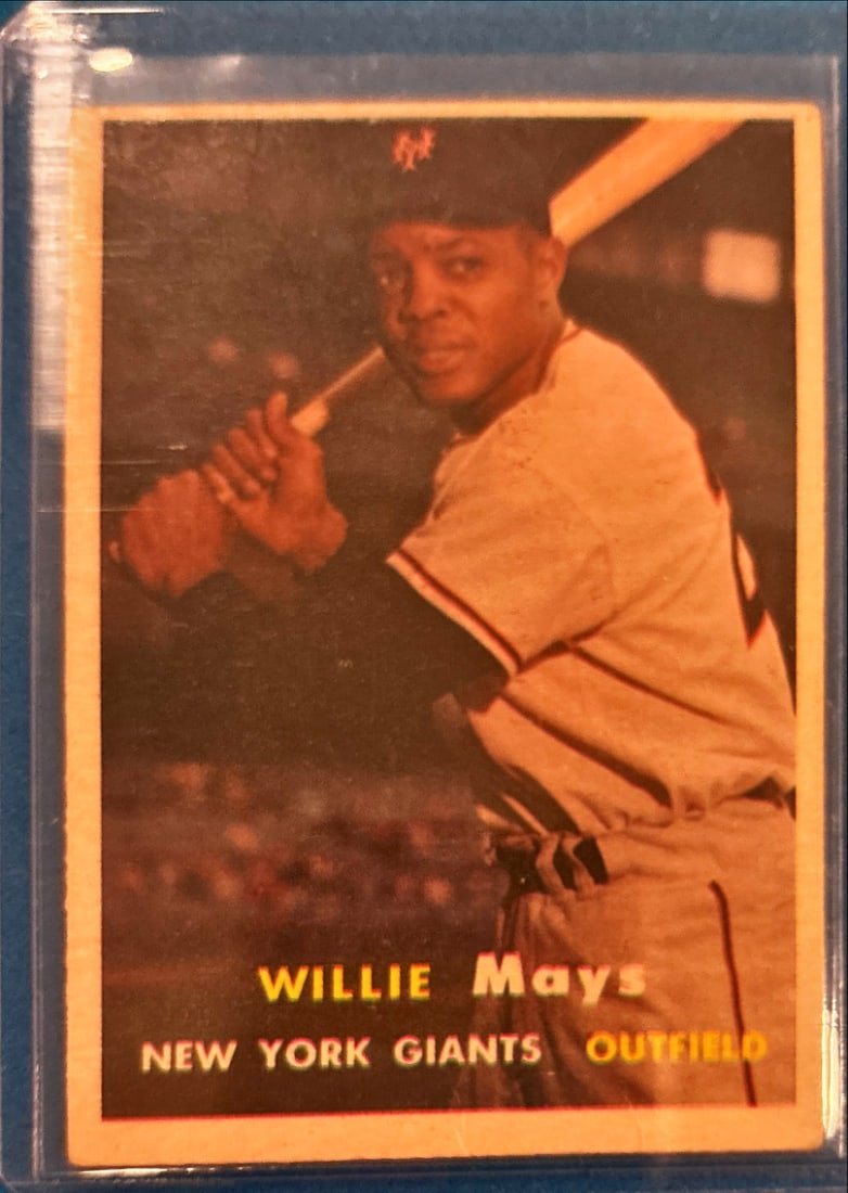 1957 Topps Willie Mays #10 - Vintage New York Giants Card (1 of 2)