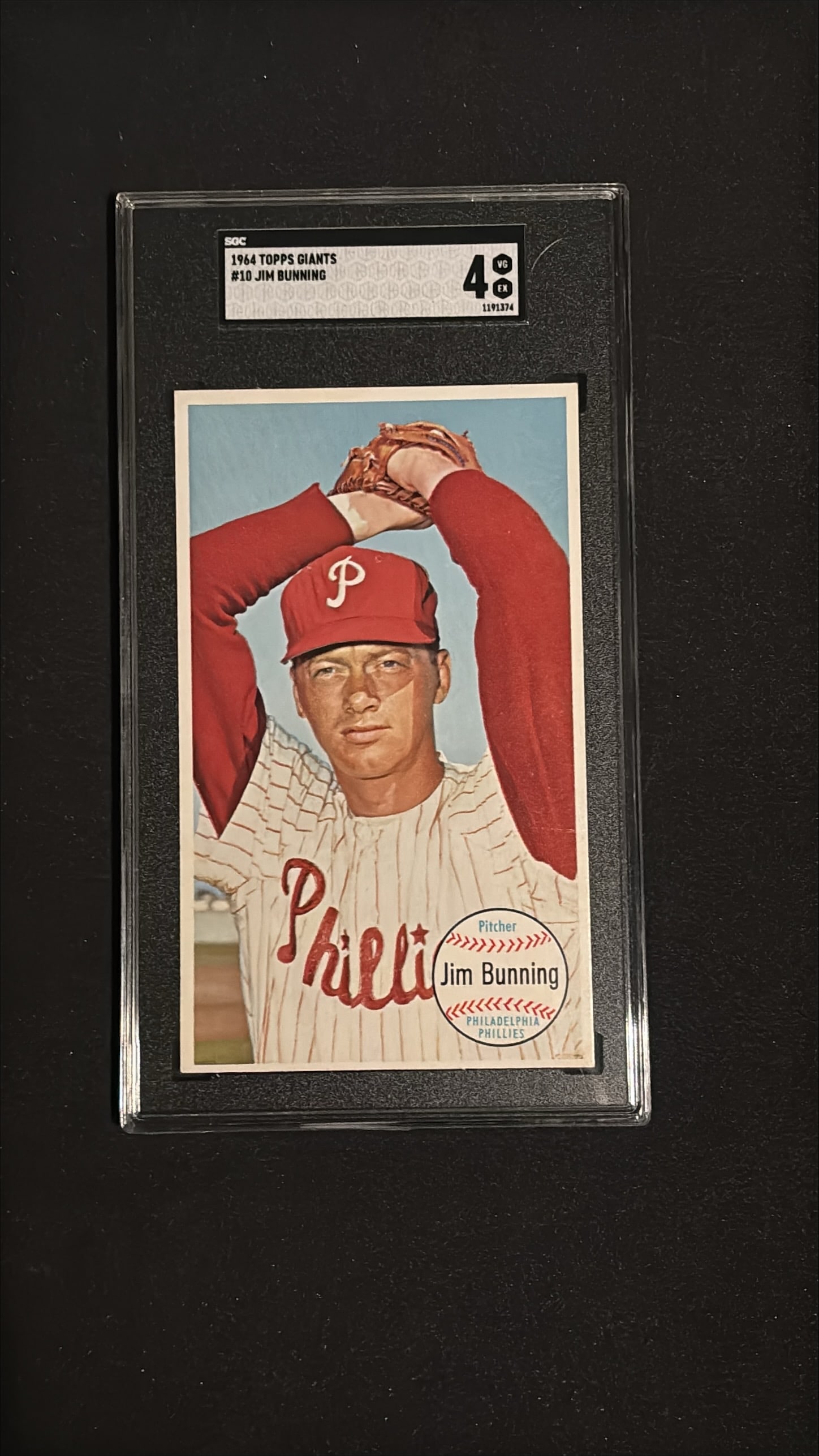1964 Topps Giants #10 Jim Bunning SGC 4 VG-EX: 1964 Topps Giants #10 Jim Bunning Philadelphia Phillies Pitcher. Graded SGC 4 (Very Good - Excellent). A historic card featuring the legendary Phillies ace and Hall of Famer. On June 15, 1964, Bunning