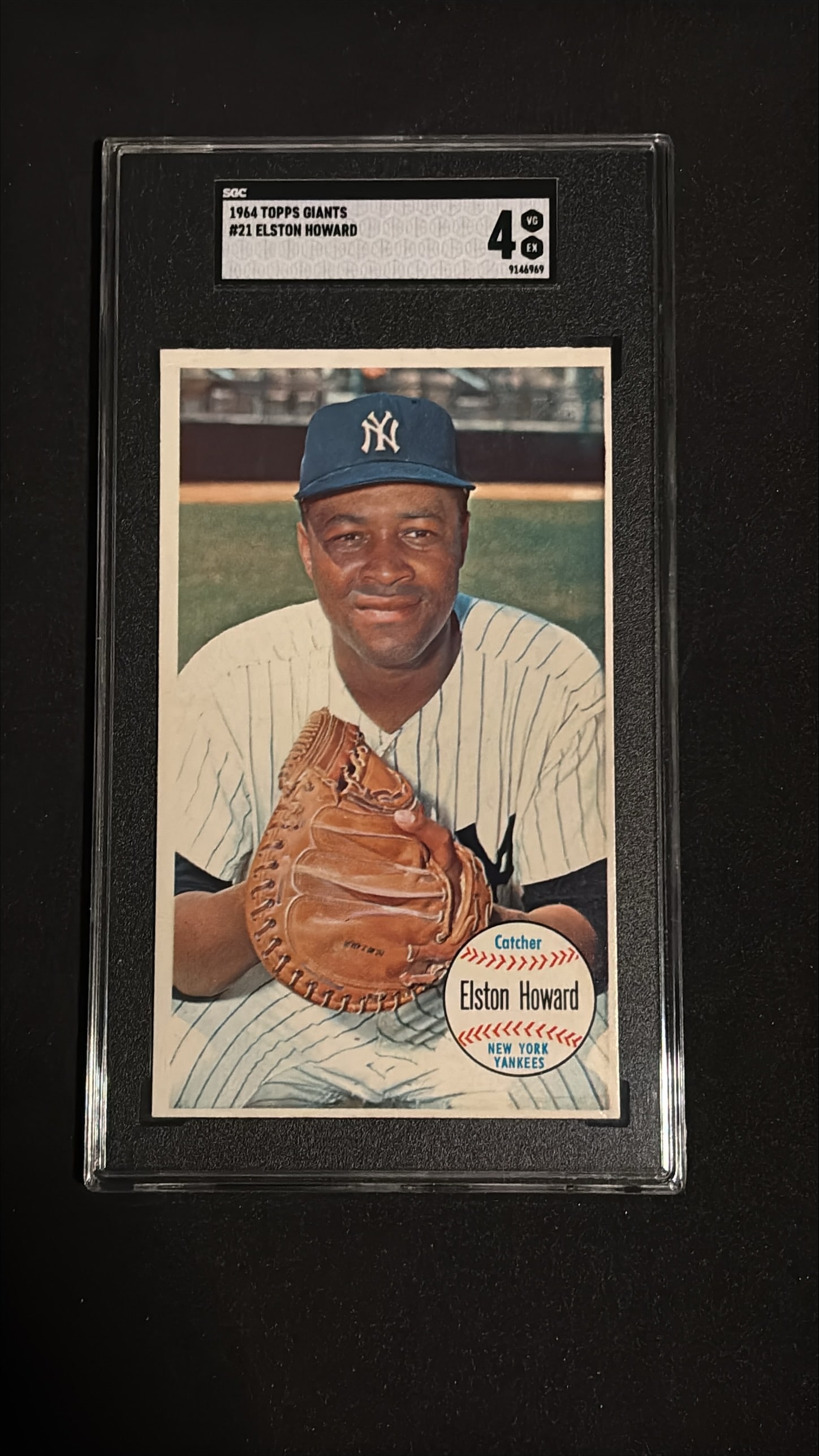 1964 Topps Giants #21 Elston Howard SGC 4.0 VG (1 of 2)