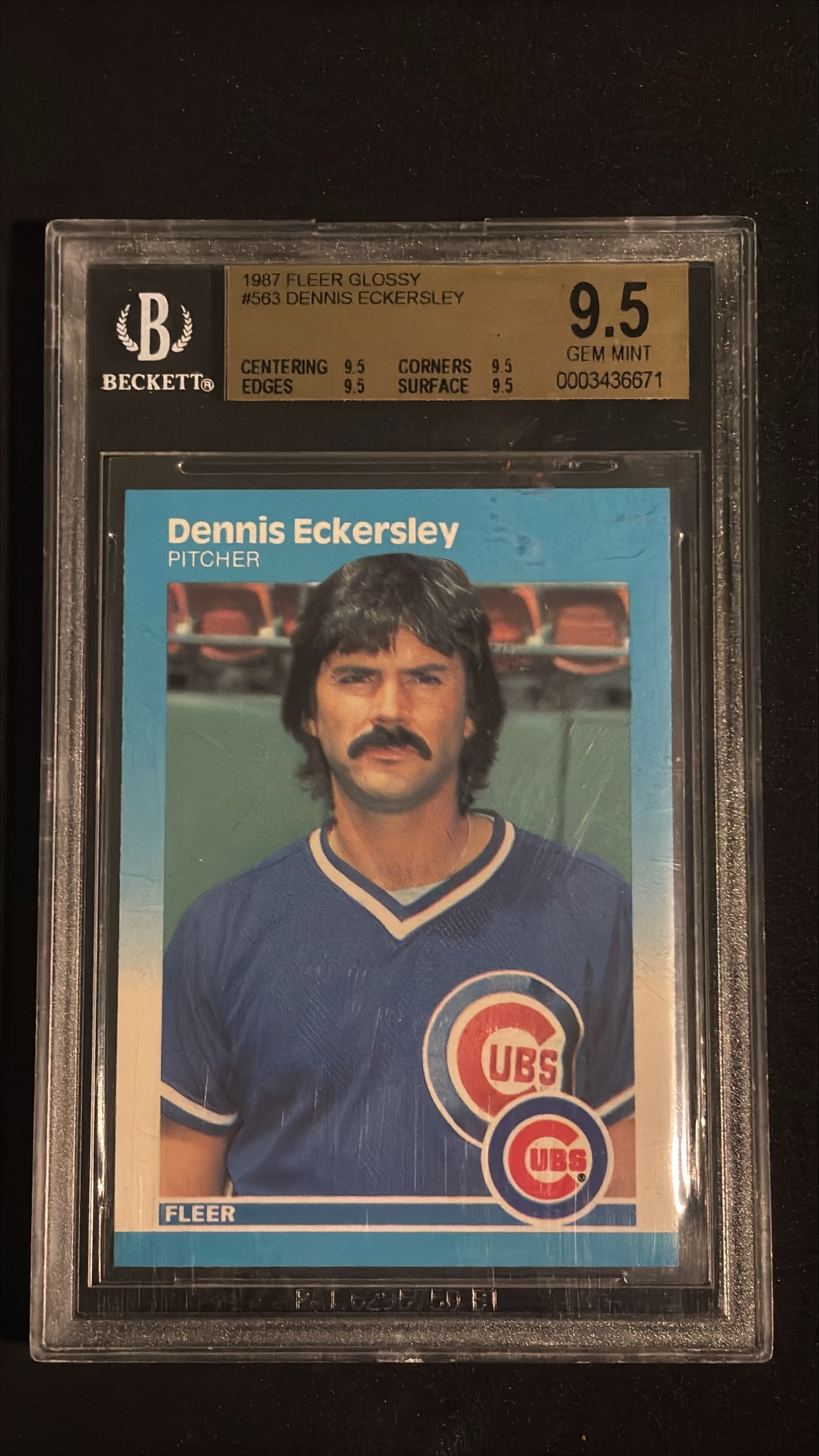 1987 Fleer Glossy #563 Dennis Eckersley BGS 9.5 GEM MINT - Chicago Cubs (1 of 2)